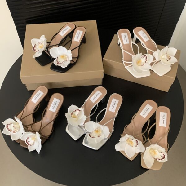 French-style Detachable Flower Flip-toe Roman Sandals